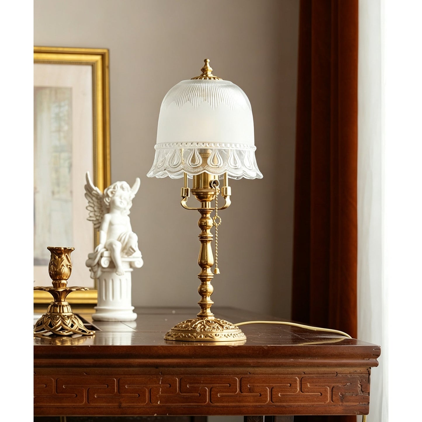 Gold Table Lamp for Bedroom & Living Room – Scalloped Glass Shade Accent Lamp, Vintage Dimmable Bedside & Entryway Table Light