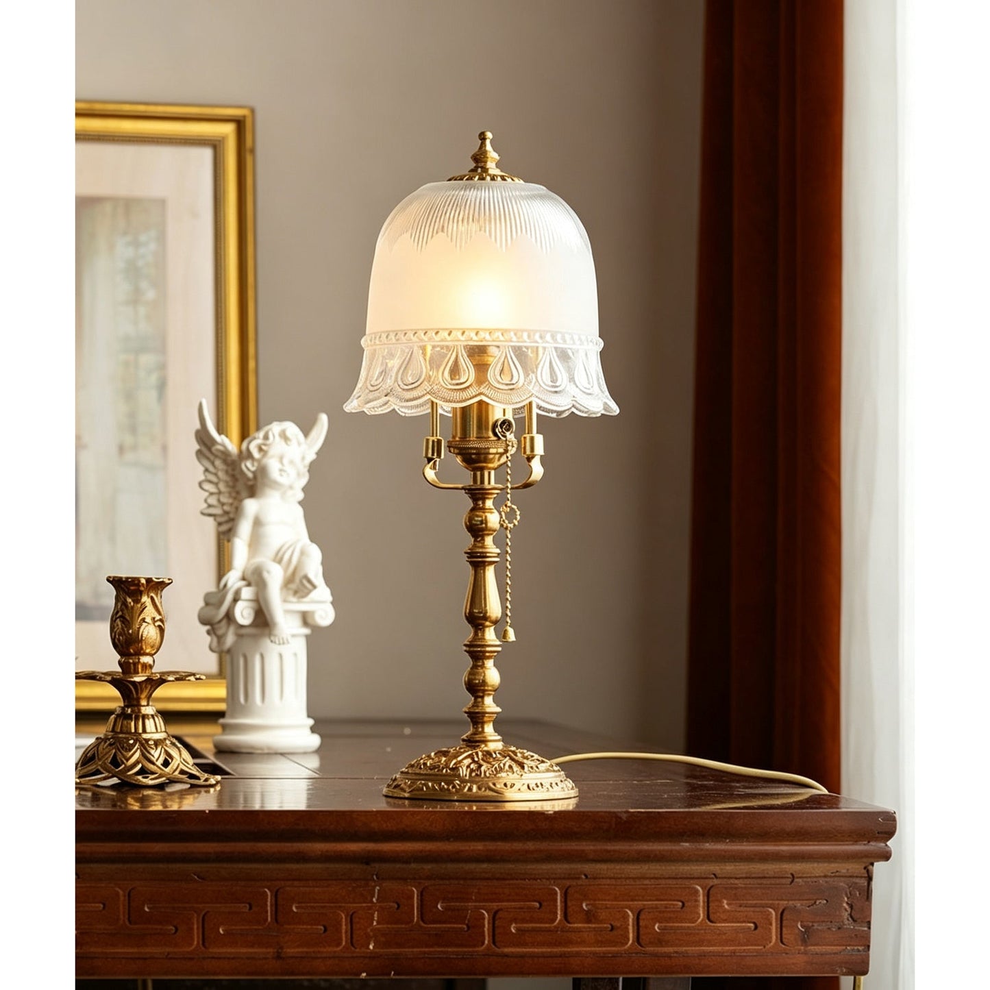 Gold Table Lamp for Bedroom & Living Room – Scalloped Glass Shade Accent Lamp, Vintage Dimmable Bedside & Entryway Table Light